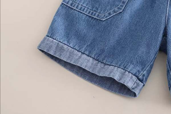 Yellow Collar T Shirt With Denim Pant Design - Image 4