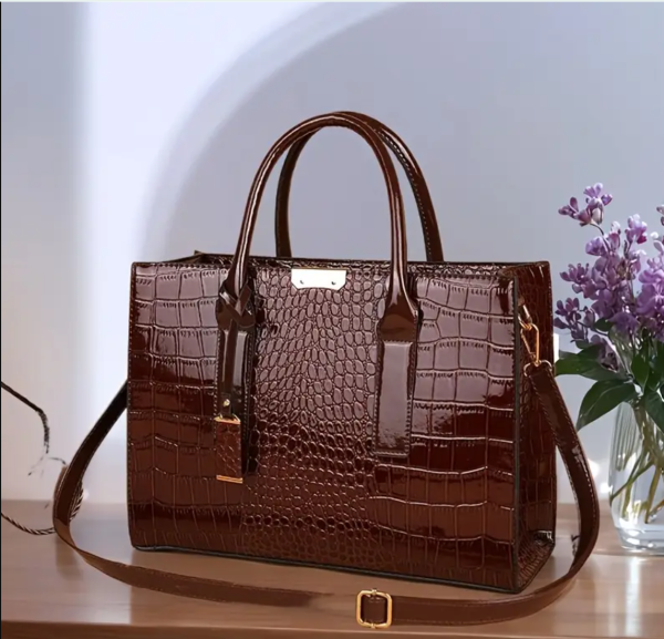 Large Capacity Crocodile Vintage Brown Handbags Tote Shoulder Crossbody Bag For Women - Image 4