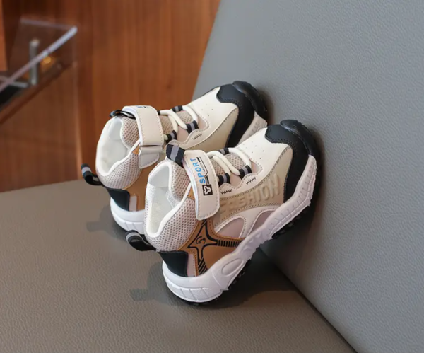 Boys Girls Children Lightweight Breathable Sneaker Shoes - Image 3