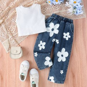 Cute Summer White Crop Top And Floral Print Denim Pant Design